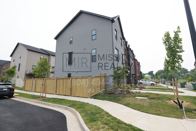 Building Photo - 2100 Tobacco Mill St