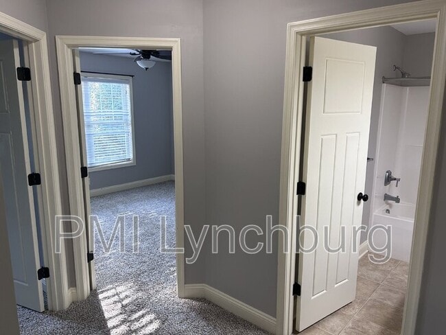 Building Photo - 1040 Commonwealth Cir