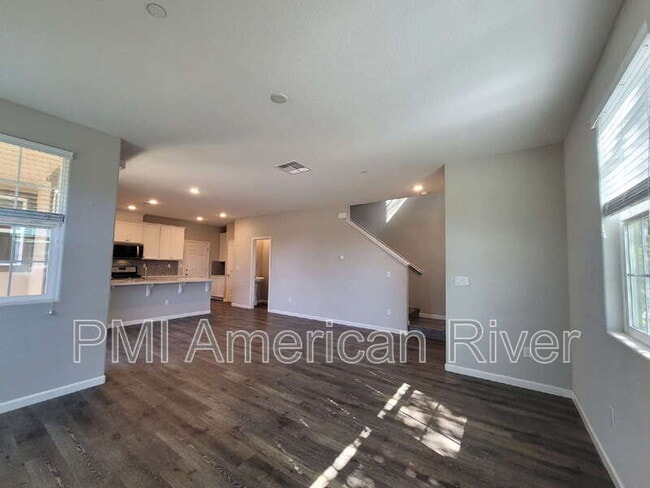 Building Photo - 3238 Chelmer Way