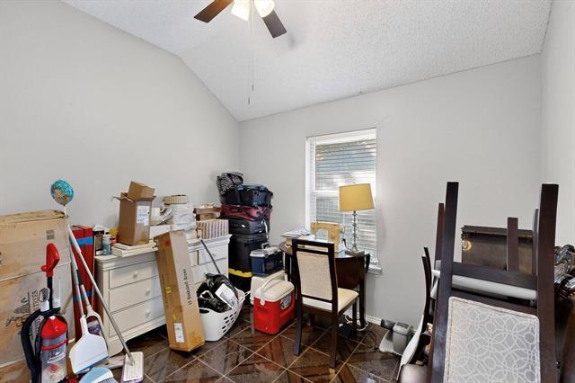 Building Photo - 821 Parkwest Blvd