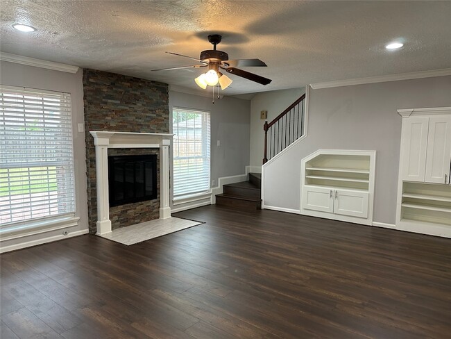 Building Photo - 11610 Cypresswood Dr