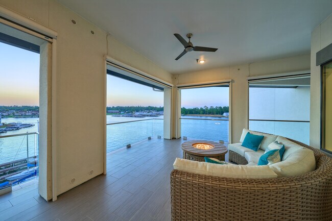 Building Photo - 199 Waterpoint Ct