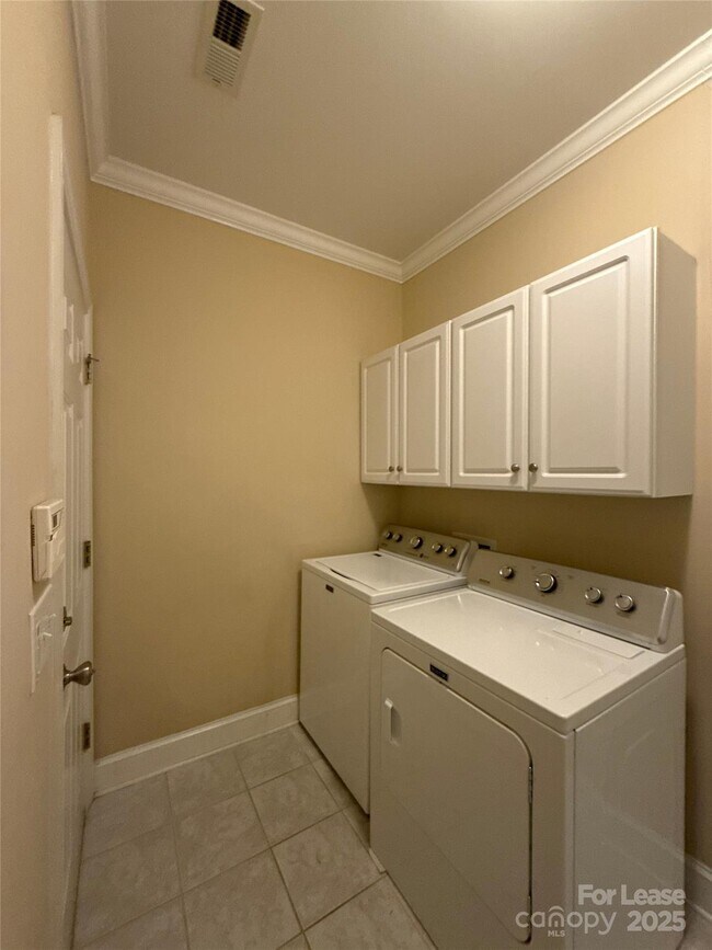 Building Photo - 805 Stargard Ct