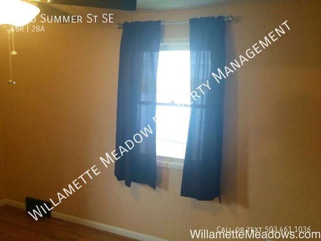 Building Photo - 2530 Summer St SE