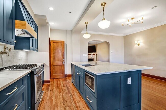 Building Photo - 5012 3rd St NW