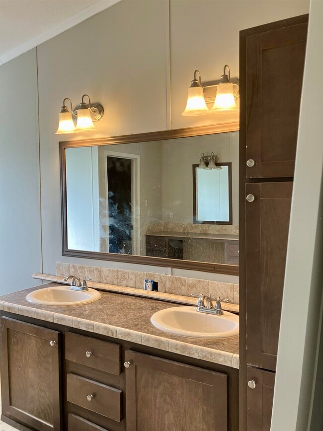 Building Photo - 2203 25th St