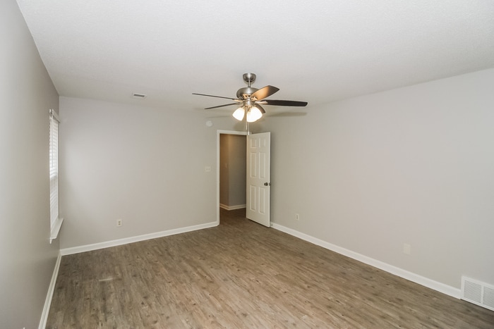 Building Photo - 1420 Marhill Cove