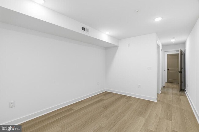 Building Photo - 2223 N 22nd St