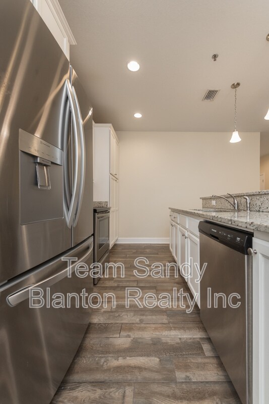 Building Photo - 3508 Mossy Oak Villas Cir