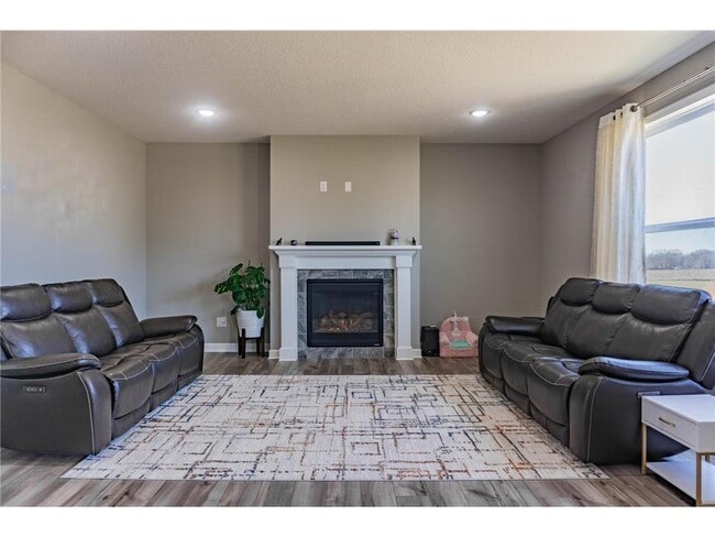 Building Photo - 1582 Edgebrook Ln