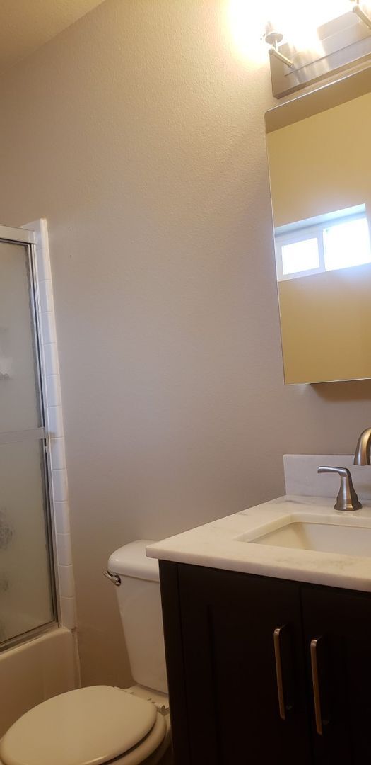 Building Photo - 3431-3433 E. Montgomery Ave