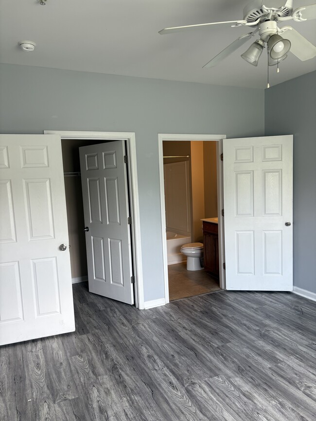 Building Photo - 374 Kiskadee Loop