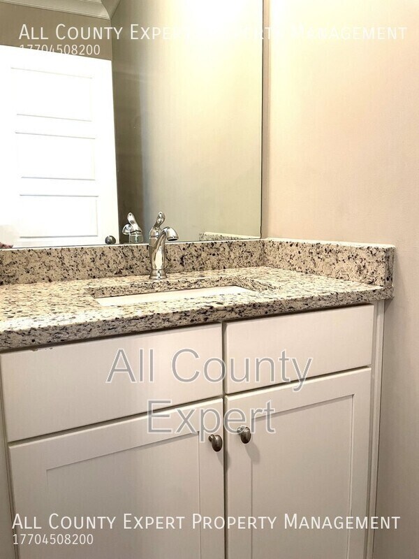 Building Photo - 4885 Hanson Farms Ln