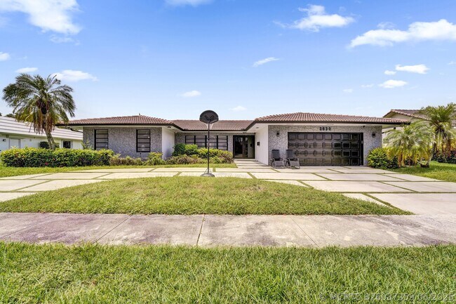 Building Photo - 3630 N 55th Ave