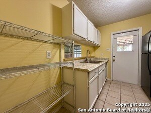 Building Photo - 2002 Cassandra St