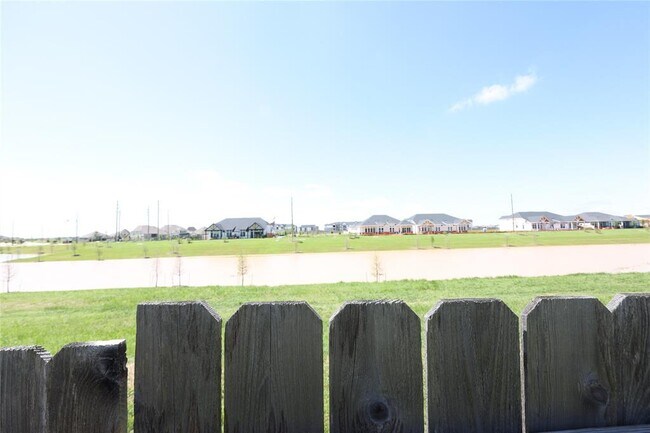 Building Photo - 2334 Falcon Brook Dr