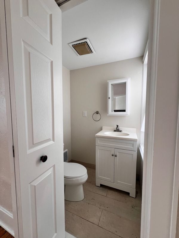 Building Photo - 1983 Central Ave