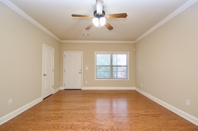 Building Photo - Downtown Auburn Living on West Glenn – Wal...