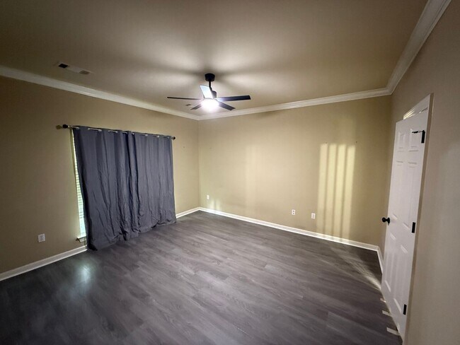 Building Photo - 3BD 2BA House on Nicholson Lakes Subdivision