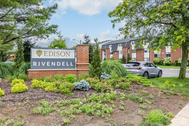 Building Photo - Rivendell at Edison