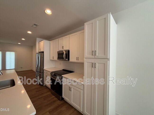 Building Photo - 5710 Parker Pnes Ct