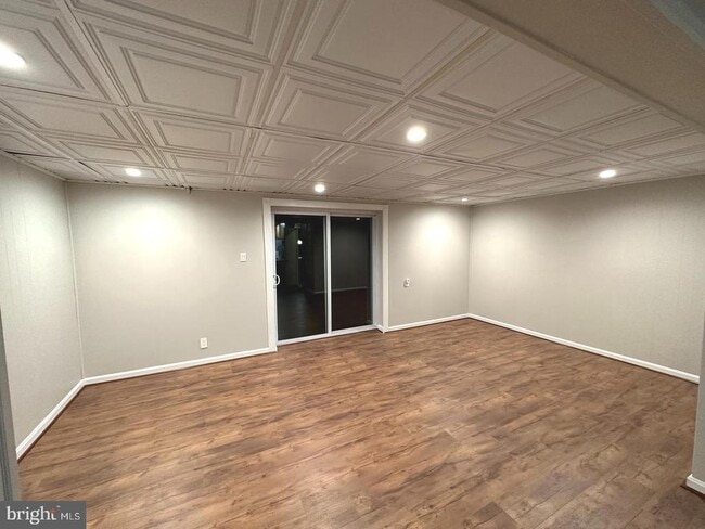 Building Photo - 1205 Springwood Ct