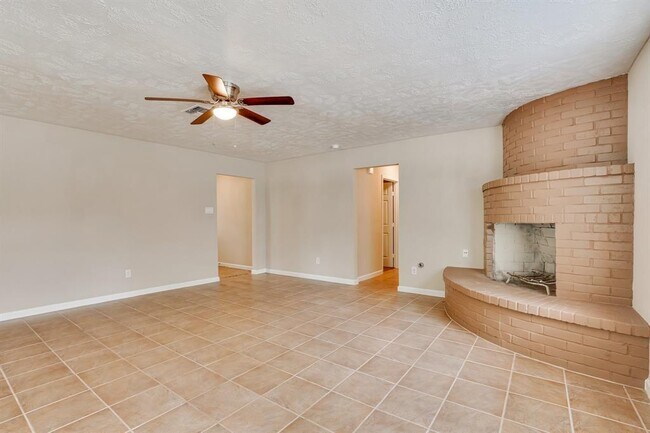 Building Photo - 24815 Spring Creek Dr