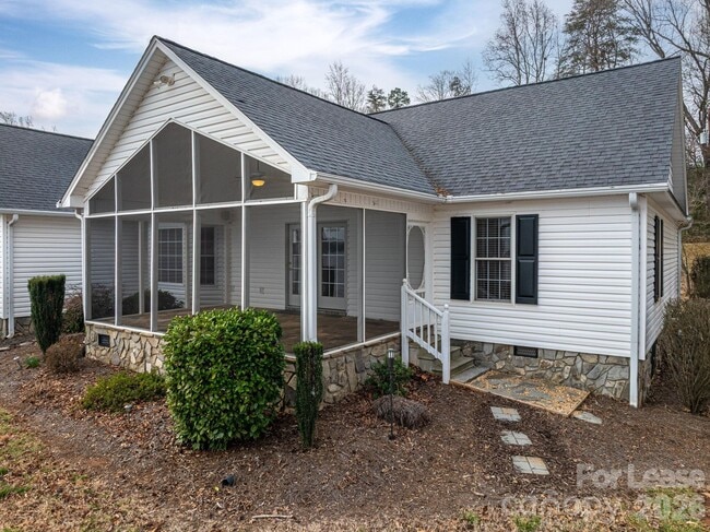 Building Photo - 4626 Little Creek Dr