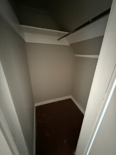 Walk-in Closet in "L" shaped room - 4 E Watson St