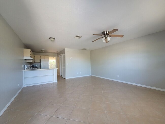 Building Photo - 4513 SW 8th Ct