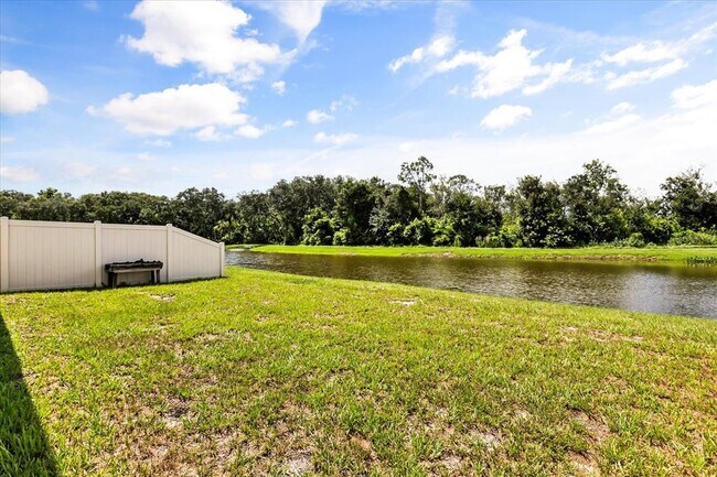 Building Photo - 179 Tiny Flower Rd