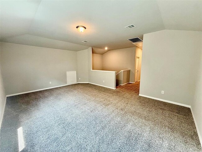 Building Photo - 6620 Folsom Ave