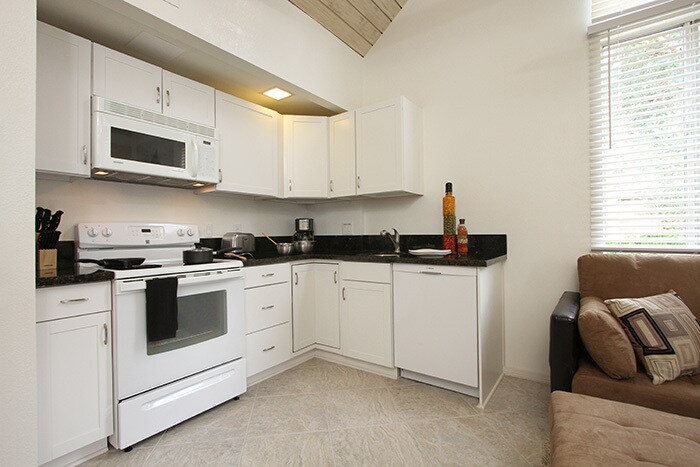 Updated kitchen - 78130 Cortez Ln