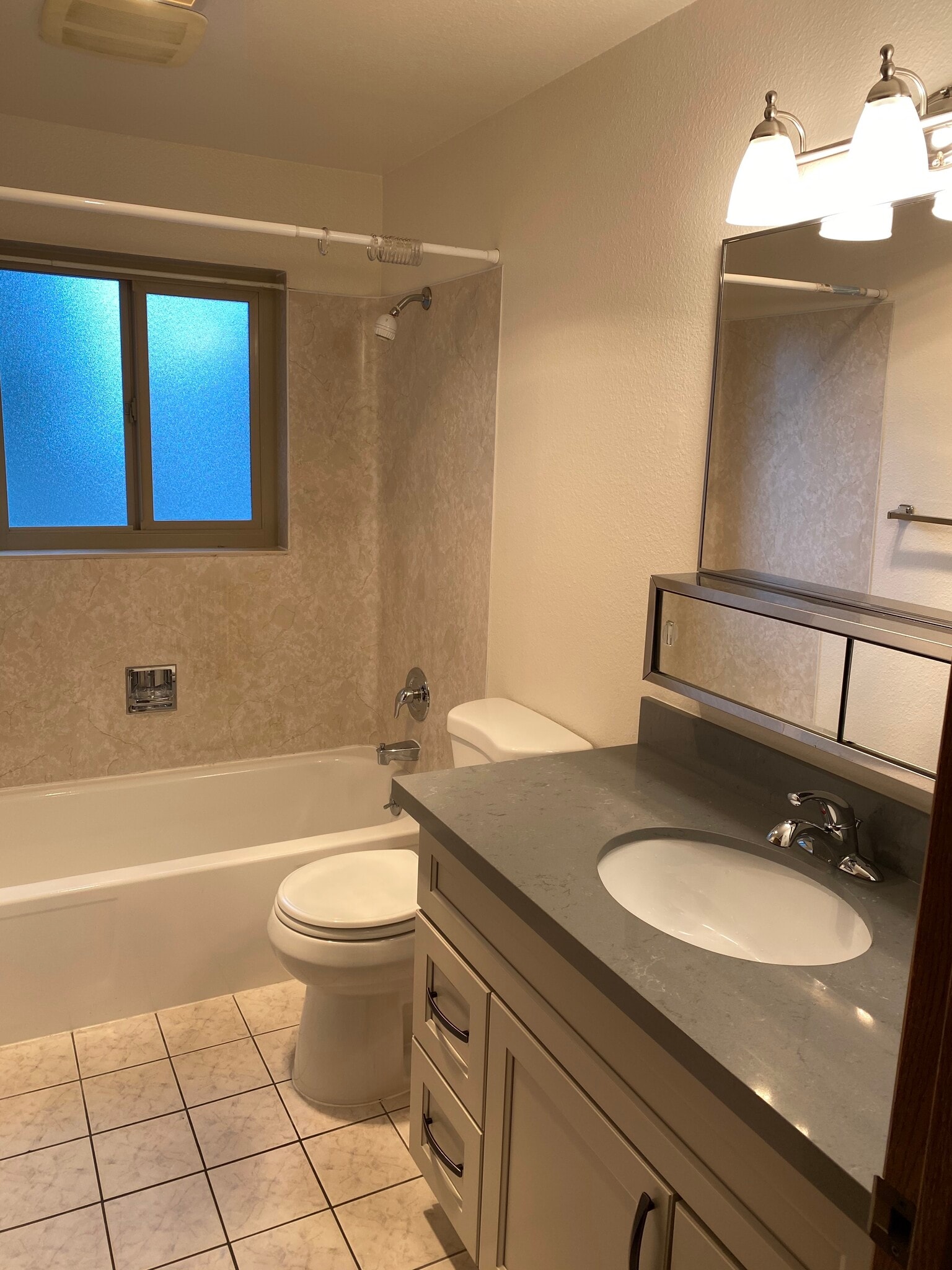 Building Photo - 314 N 134th St