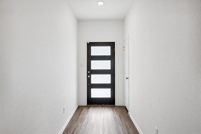 Building Photo - 105 Canley Lp