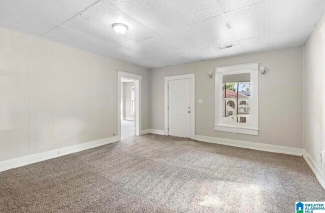 Building Photo - 2824 25th St N