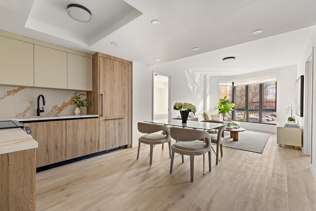 Building Photo - 2971 Shell Rd