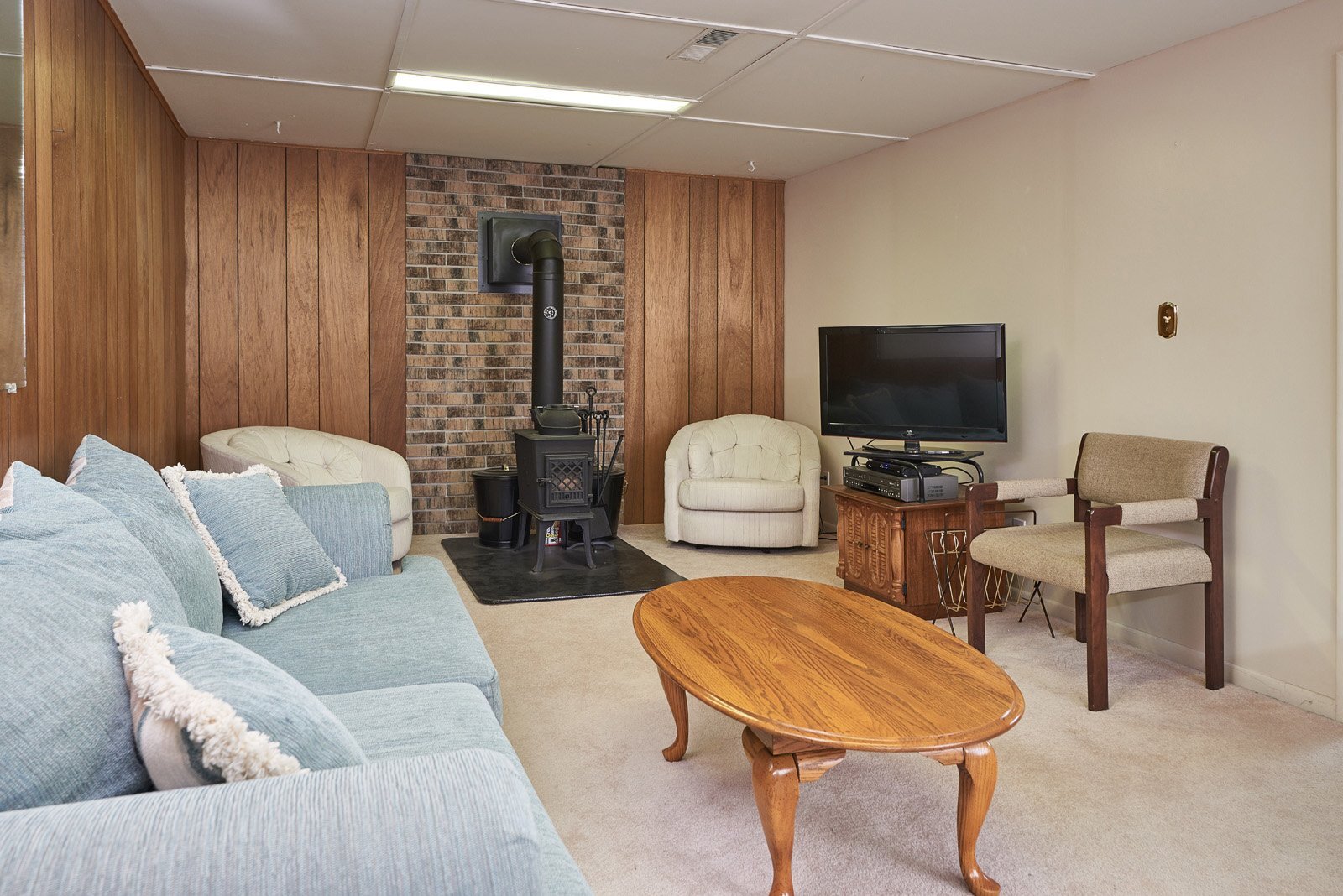 Building Photo - 807 Shoshoni St