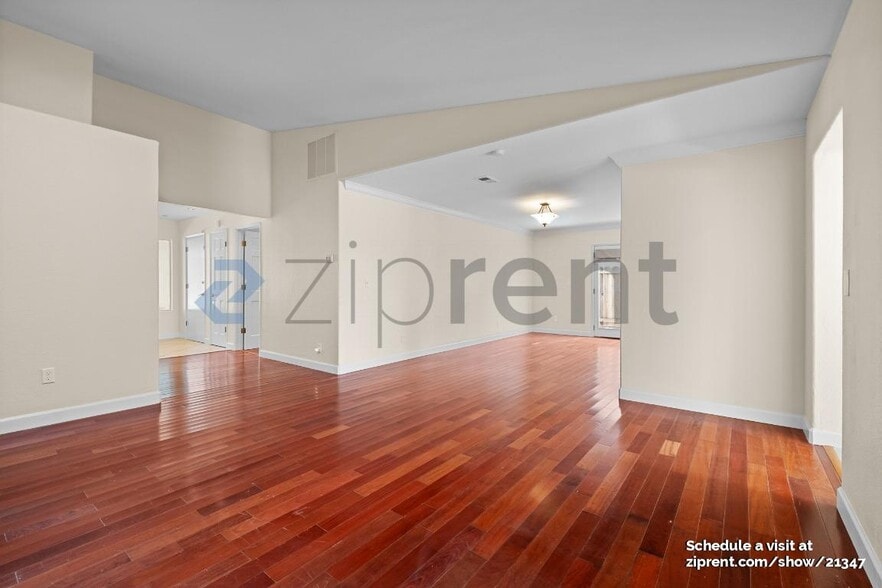 Building Photo - 112 Sunflower Ct