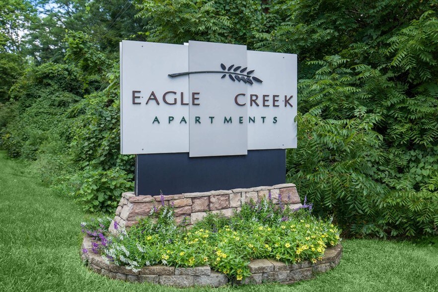 Eagle Creek Apartments 4061 Eagle Roost Dr Indianapolis IN 46234