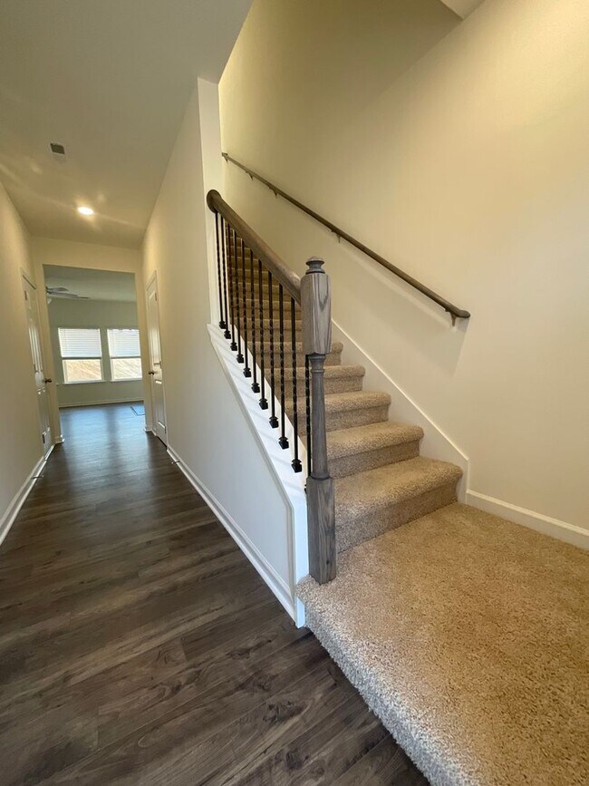 Building Photo - Nice 3 bedroom/2 bath - East Morristown