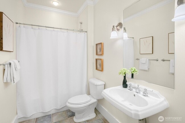 Building Photo - Light-Filled Magnolia Home with Spectacular Northwest Views