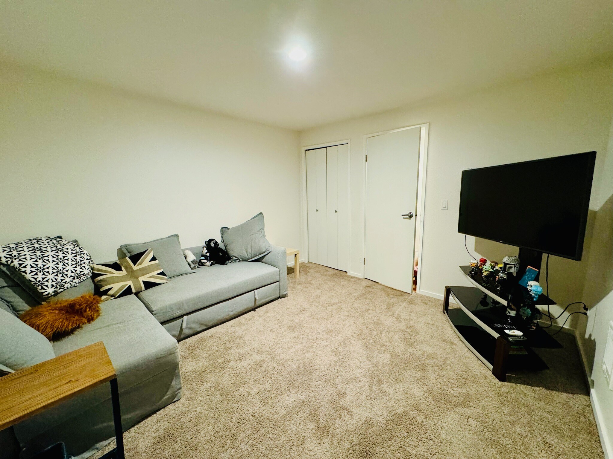 Bright and versatile guest bedroom, perfect for visitors or a stylish home office - 2145 Dexter Ave N