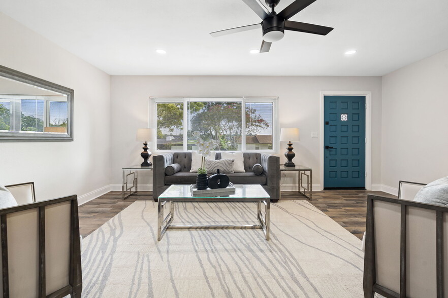 Building Photo - 505 Lake Shore Dr