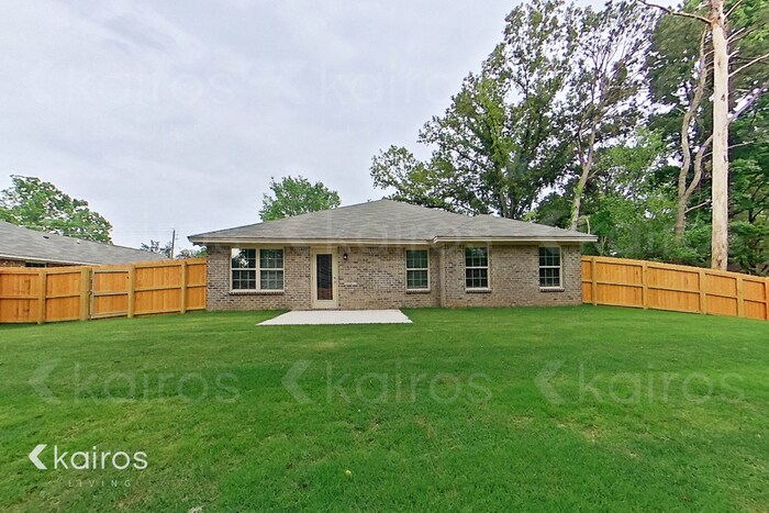 Building Photo - 830 Washington Ferry Rd