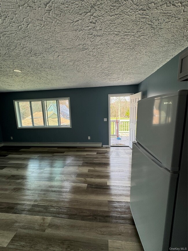 Building Photo - 4927 State Rte 55