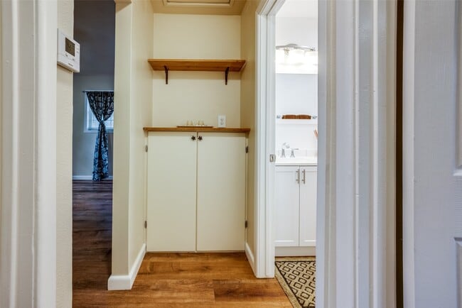 Building Photo - 1200 W Phillips St