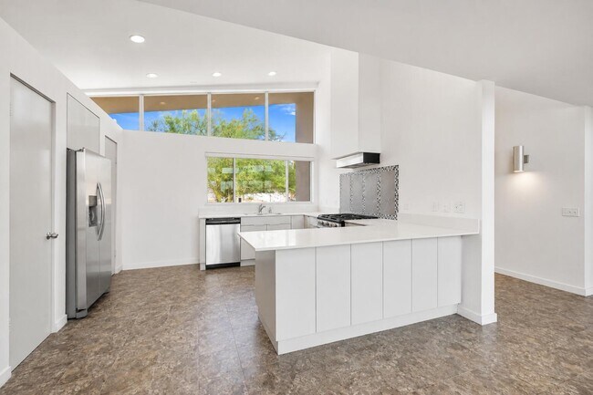 Building Photo - 67645 Long Canyon Ln