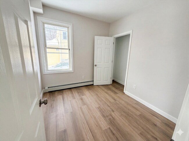 Building Photo - Shippee