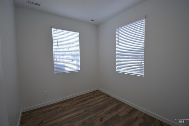 Building Photo - 8191 W Grey Alder Dr